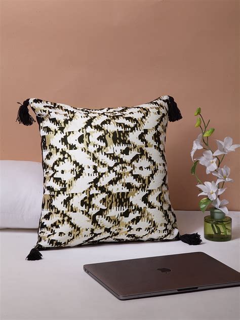 eternal obscure cushion
